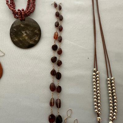 NICE COSTUME JEWELRY