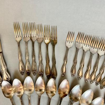 K879 W.M.A. Rodgers Oneida Flatware Stainless Steel