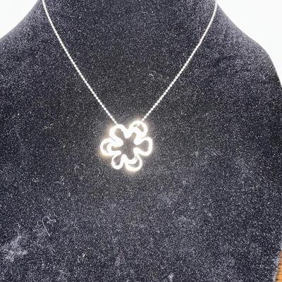 STERLING SILVER NECKLACE AND EARRINGS 11.22g