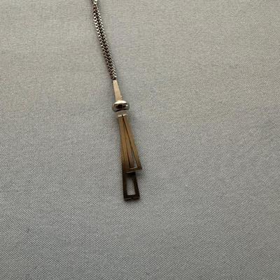 5 COSTUME JEWELRY NECKLACES