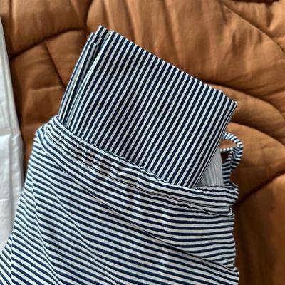 BED LINENS, SHEETS AND PILLOW CASES
