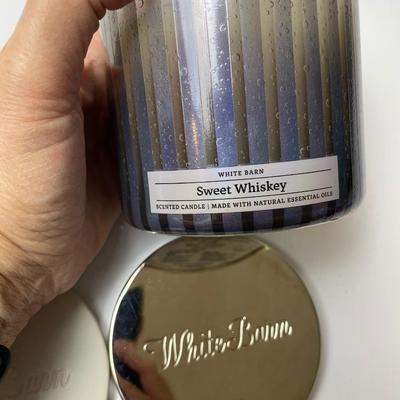 2 New White Barn 3 Wick Candles