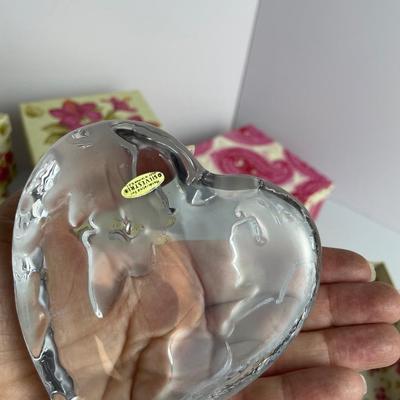 Valentines Decor, World Heart Paperweight
