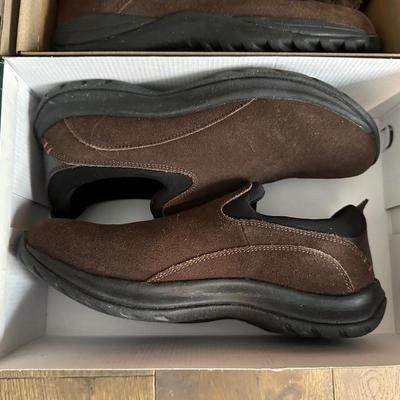 SIZE 8 LADIES SHOES