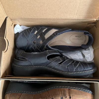 SIZE 8 LADIES SHOES