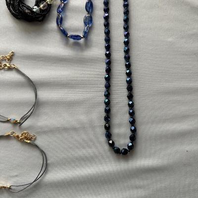 BEADED NECKLACES AND 2 STRING BRACELETS