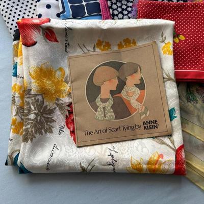 LADIES SCARVES