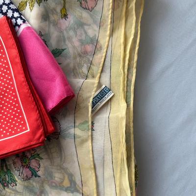 LADIES SCARVES