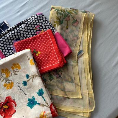 LADIES SCARVES