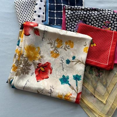 LADIES SCARVES