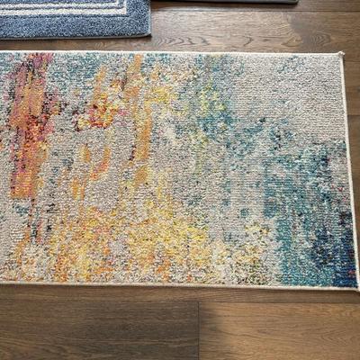 AREA RUGS AND BATH MAT