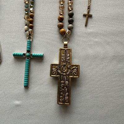RELIGIOUS NECKLACES AND CROSS RING