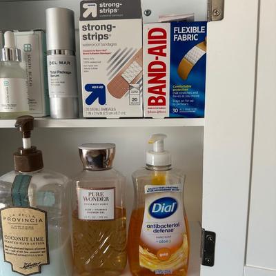 BATHROOM LOT