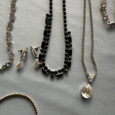 MORE NECKLACES, BRACELETS AND EARINGS