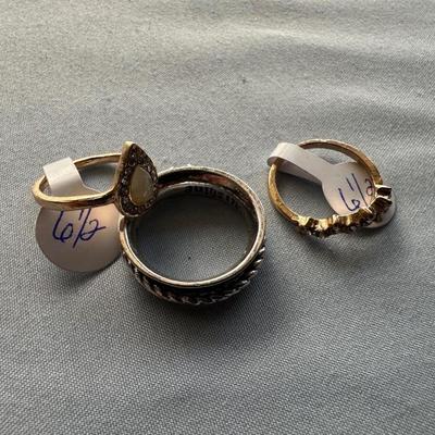 COSTUME JEWELRY RINGS, SIZE 6 1/2