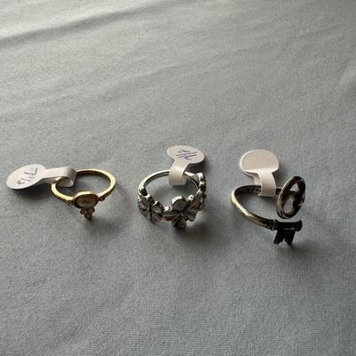 RINGS, SIZE 7 1/2