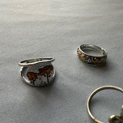 RINGS, SIZE 8