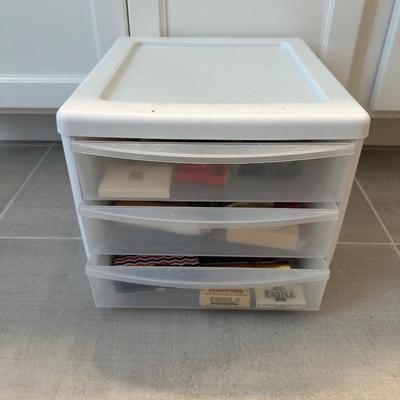 HAIR CARE WITH STORAGE BIN OF MAKEUP