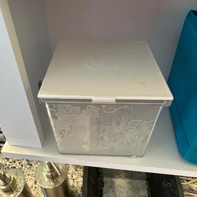 ULTRASONIC OIL DIFFUSER, STORAGE BINS AND SOAP DISPENSORS