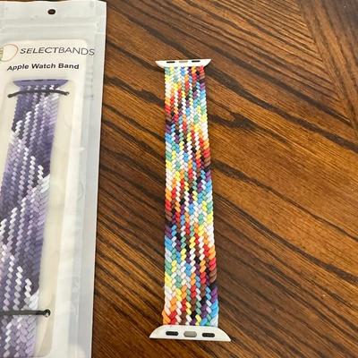 LADIES APPLE WATCH WITH EXTRA BANDS