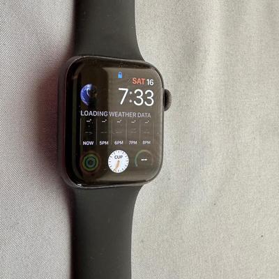 ANOTHER APPLE WATCH WITH EXTRA WATCH BANDS