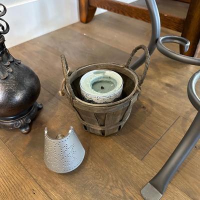 VANITY STOOL AND CANDLES