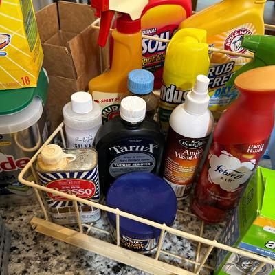 HOUSEHOLD CLEANING SUPPLIES