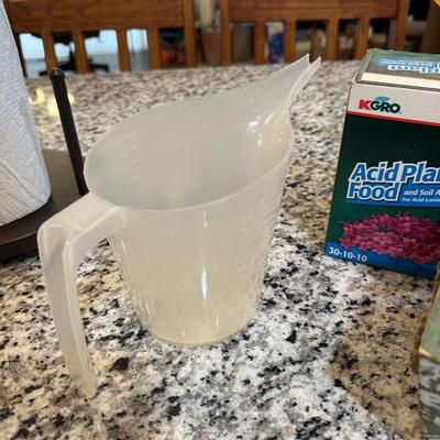 HOUSEPLANT CARE ITEMS