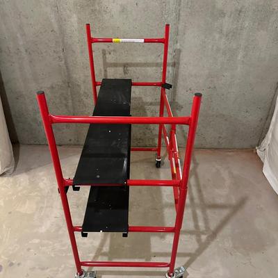 SMALL SCAFFOLD