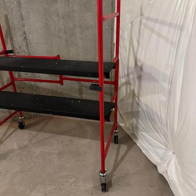 SMALL SCAFFOLD