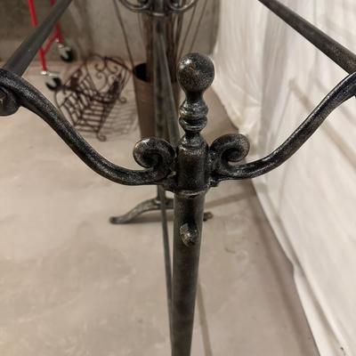 METAL QUILT RACK, MAGAZINE RACK AND CAN