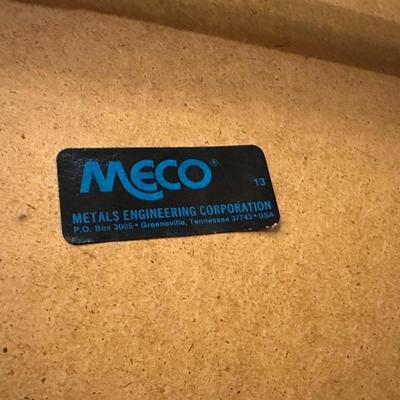 MECO CARD TABLE WITH 2 CHAIRS