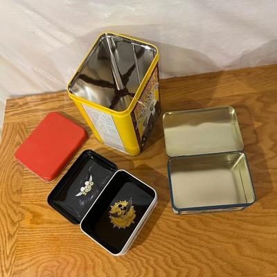 JOHN DEERE TRAY AND TIN CANISTERS