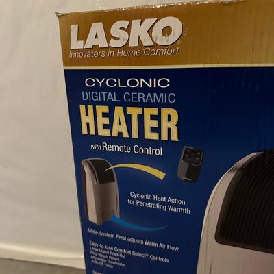 LASKO SPACE HEATER, NEW IN BOX