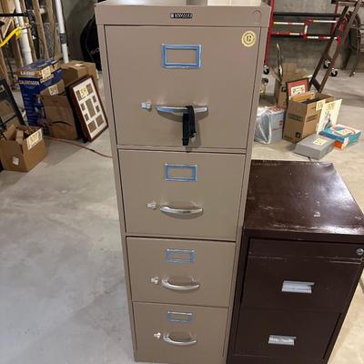 4 DRAWER AND 2 DRAWER METAL FILE CABINETS