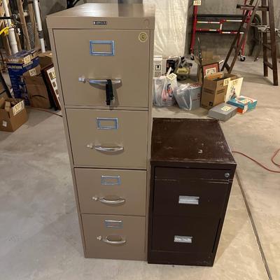 4 DRAWER AND 2 DRAWER METAL FILE CABINETS