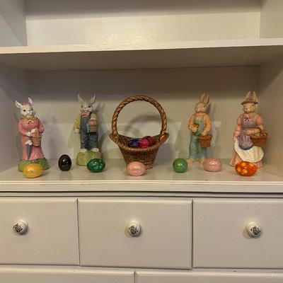 EASTER DECORATIONS