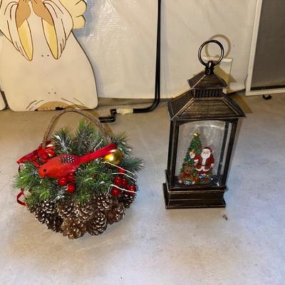 INSIDE AND OUTSIDE CHRISTMAS DECORATIONS