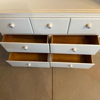 2 PIECE HUTCH AND DRAWERS