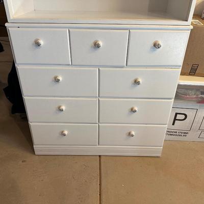 2 PIECE HUTCH AND DRAWERS