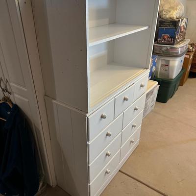 2 PIECE HUTCH AND DRAWERS