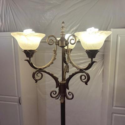 HEAVY METAL FLOOR LAMP