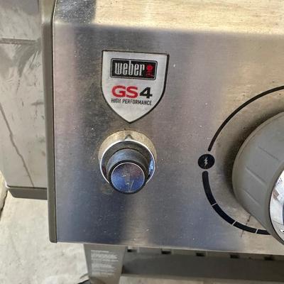 WEBER LP GAS GRILL AND TOOLS