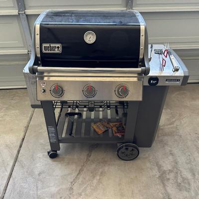 WEBER LP GAS GRILL AND TOOLS