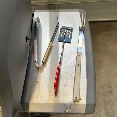 WEBER LP GAS GRILL AND TOOLS