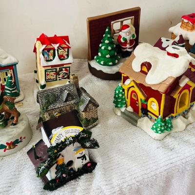 Christmas Houses/Decorations Lot