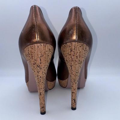 Gucci metallic bronze leather peep toe platform pumps