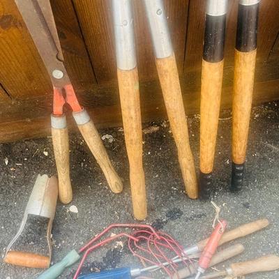 Yard & Garden Tools