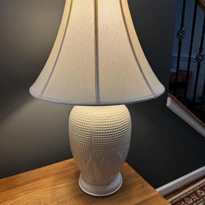 28” Off-white Painted Metal Mid-Century Leaf and Hobnail Design Lamp. Lamp Only.