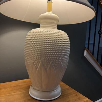 28” Off-white Painted Metal Mid-Century Leaf and Hobnail Design Lamp. Lamp Only.